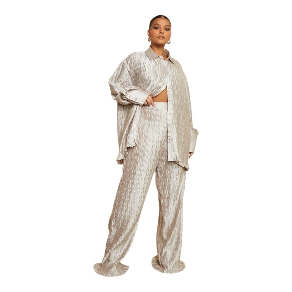 PrettyLittleThing Oatmeal Plissé Oversized Button-Down Shirt – US 2 (UK 6) – NWT